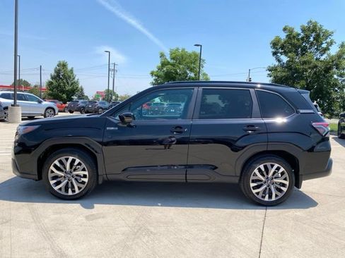 New 2026 Subaru Forester Touring AWD/4WD image 2