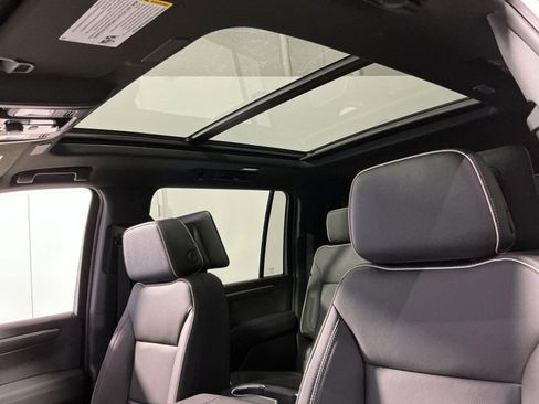 New 2026 Chevrolet Suburban Premier image 31