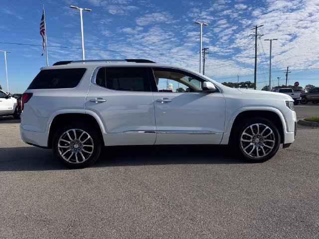 Used 2023 GMC Acadia Denali w/ Trailering Package FWD image 8