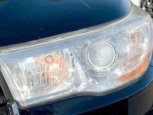 Used 2014 Toyota Highlander XLE image 24