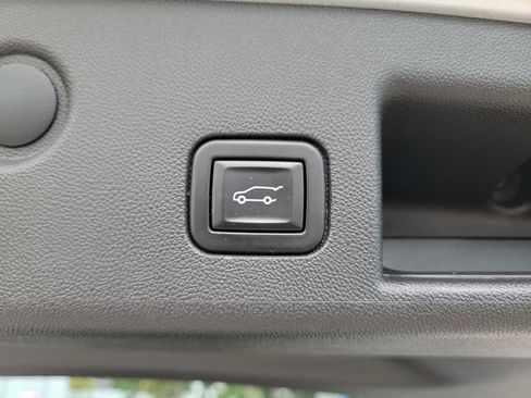 Certified 2021 Chevrolet Equinox LT FWD image 16