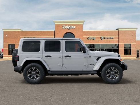 New 2026 Jeep Wrangler Unlimited Sahara AWD/4WD image 21