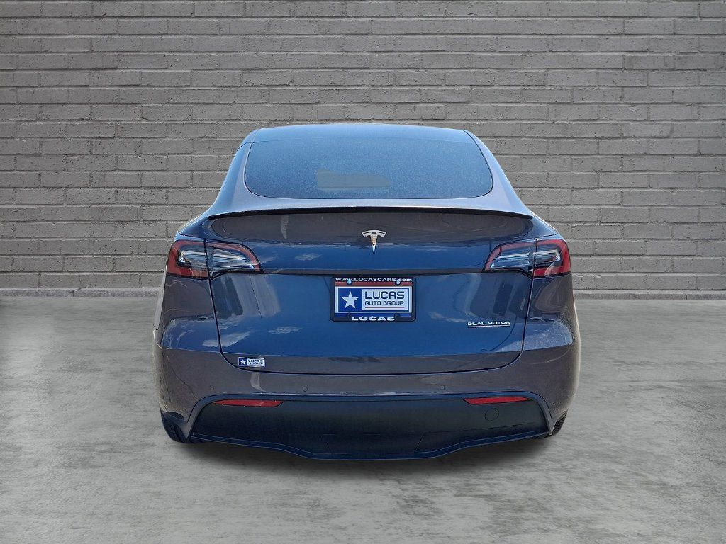 Used 2022 Tesla Model Y Performance AWD/4WD image 9