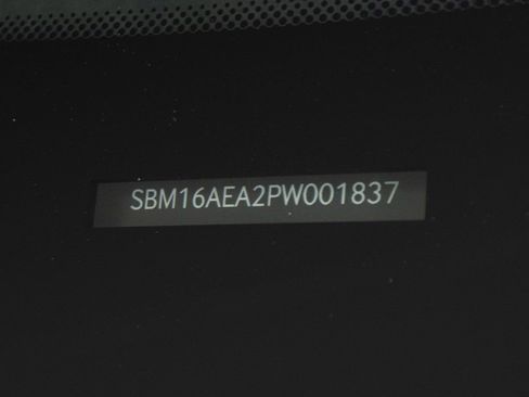 Used 2023 McLaren Artura image 41