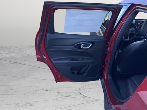 New 2026 Jeep Compass Latitude AWD/4WD image 28