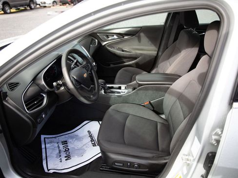 Used 2022 Chevrolet Malibu LT image 20