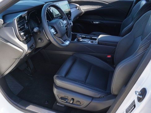 Certified 2023 Lexus RX 350 w/ Luxury Package image 14