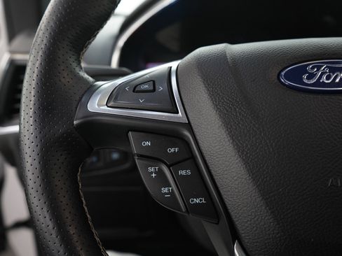 Used 2019 Ford Edge ST w/ Cold Weather Package AWD/4WD image 27