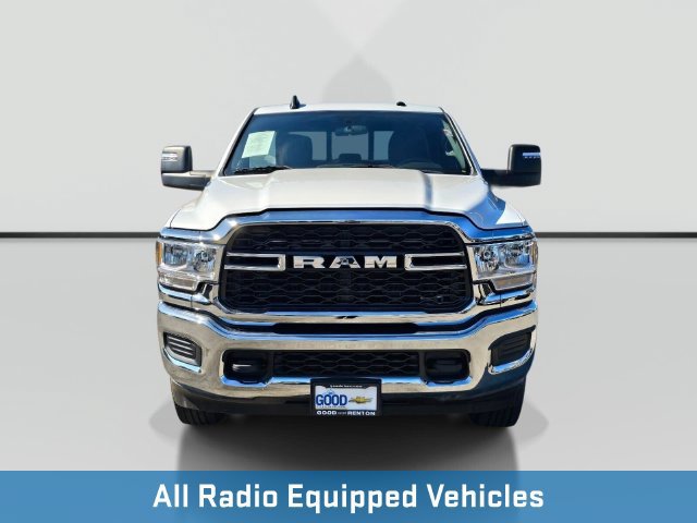 Used 2024 RAM 3500 Tradesman w/ Chrome Appearance Group AWD/4WD image 9