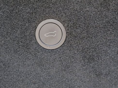 Used 2023 Tesla Model S Standard Range image 21