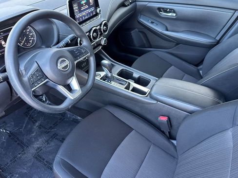 Used 2025 Nissan Sentra SV image 12