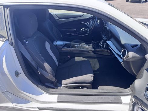 Used 2017 Chevrolet Camaro LT w/ Technology Package RWD image 15