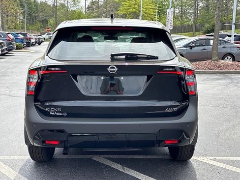 Certified 2025 Nissan Kicks S AWD/4WD image 8