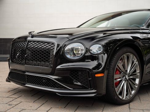 Certified 2025 Bentley Flying Spur Speed image 8