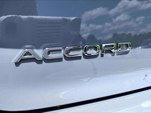 Used 2025 Honda Accord SE image 25