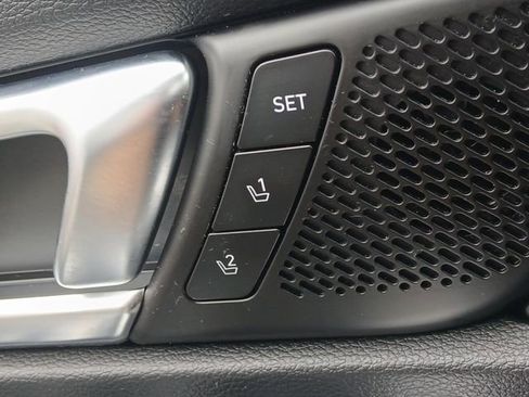 Used 2022 Kia Telluride SX w/ Nightfall Edition Package image 18