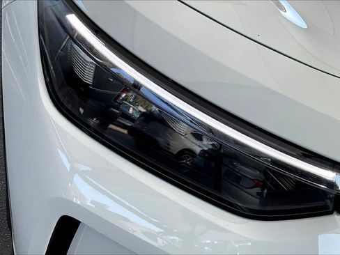 New 2026 Volkswagen Tiguan SE FWD image 13