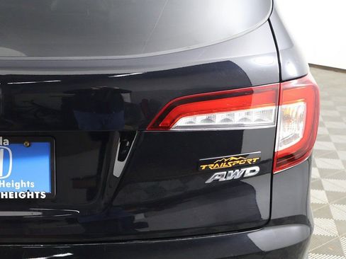 Used 2022 Honda Pilot TrailSport image 19