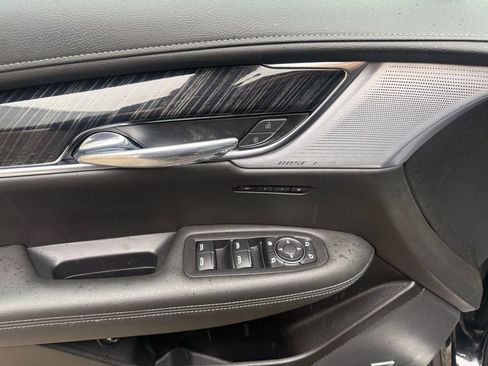 Used 2024 Cadillac XT6 Premium Luxury w/ Technology Package AWD/4WD image 11