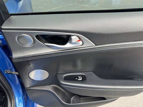 Used 2020 Kia Stinger GT1 RWD image 37