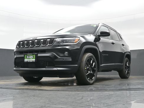 New 2026 Jeep Compass Latitude AWD/4WD image 14