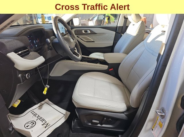 Used 2026 Ford Explorer Platinum w/ LUX Leather Package AWD/4WD image 11
