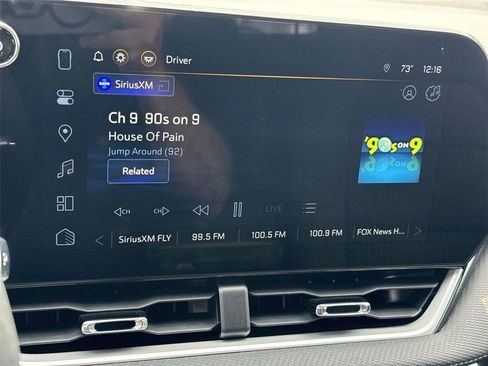Used 2025 Chevrolet Equinox LT FWD image 12