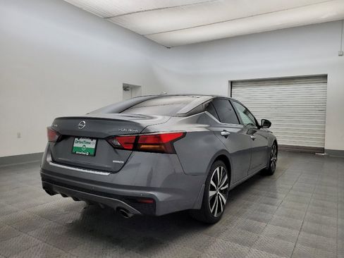 Used 2020 Nissan Altima 2.0 Platinum image 9