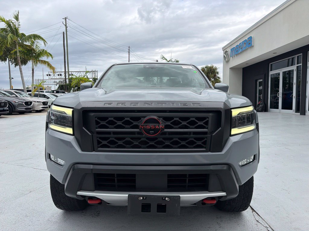 Used 2022 Nissan Frontier PRO-4X AWD/4WD image 2