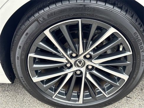 Certified 2023 Lexus ES 350 w/ Premium Package image 9