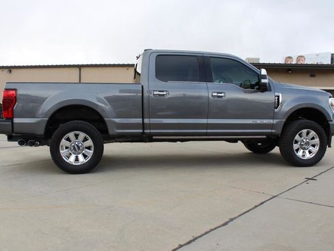 Used 2021 Ford F250 Platinum w/ FX4 Off-Road Package image 6