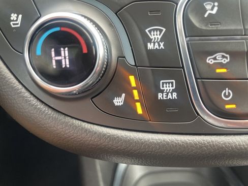 Used 2023 Chevrolet Malibu LT w/ Midnight Edition image 21