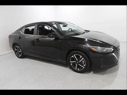 Used 2024 Nissan Sentra SV FWD image 1