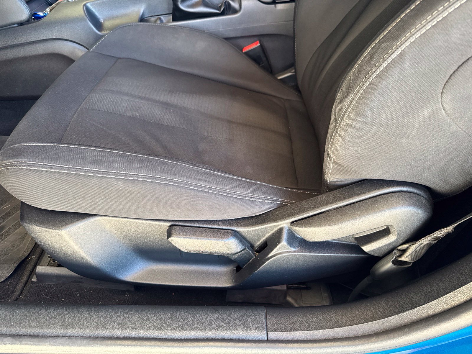 Used 2019 Ford Mustang Coupe RWD image 6