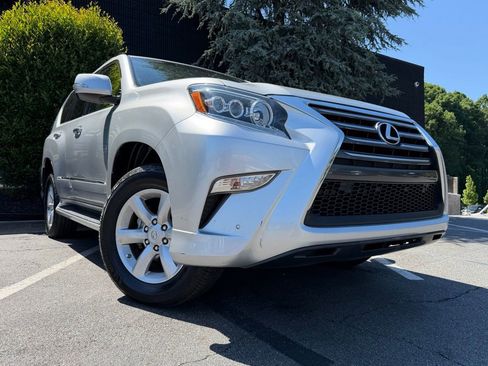 Used 2017 Lexus GX 460 w/ Navigation Package AWD/4WD image 7
