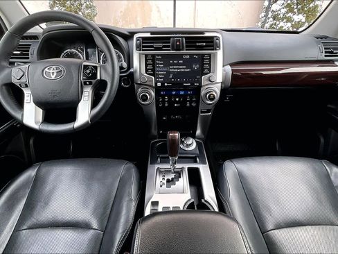 Used 2022 Toyota 4Runner Limited image 31