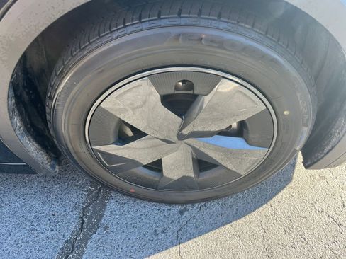 Used 2025 Toyota Prius LE image 23