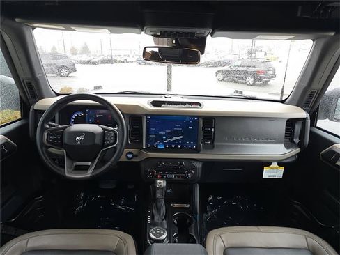 Used 2024 Ford Bronco Wildtrak image 19