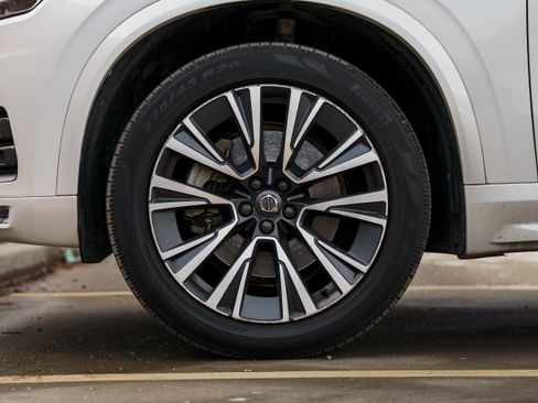 Used 2022 Volvo XC90 T6 Momentum w/ Advanced Package image 29