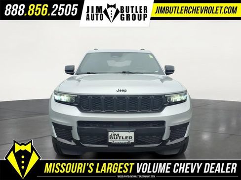 Used 2021 Jeep Grand Cherokee L Laredo AWD/4WD image 26