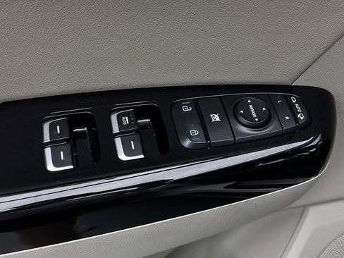 Used 2021 Kia Sportage SX image 21