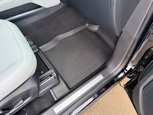 New 2026 Ford Explorer Platinum w/ LUX Leather Package image 22