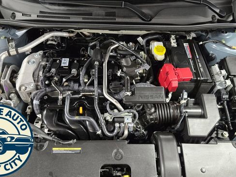 Used 2025 Nissan Sentra SV FWD image 35