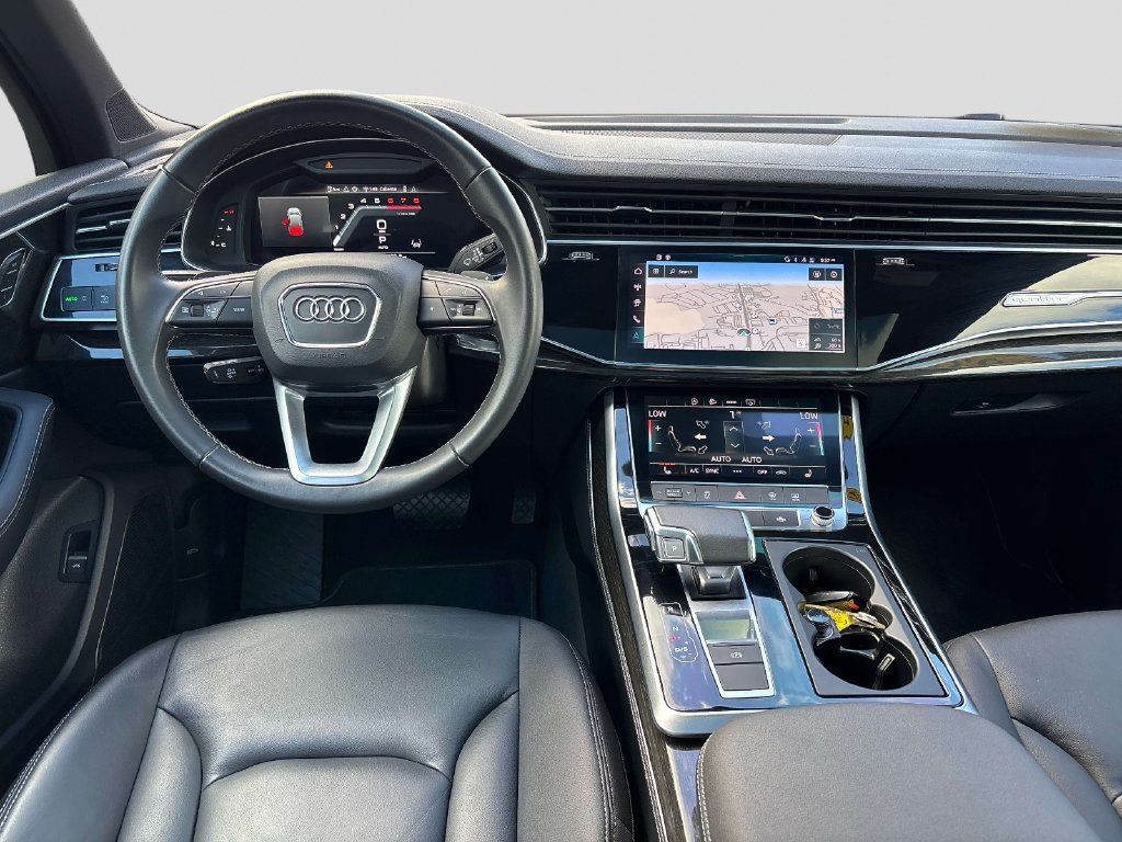 Used 2025 Audi Q7 3.0T Premium Plus AWD/4WD image 14