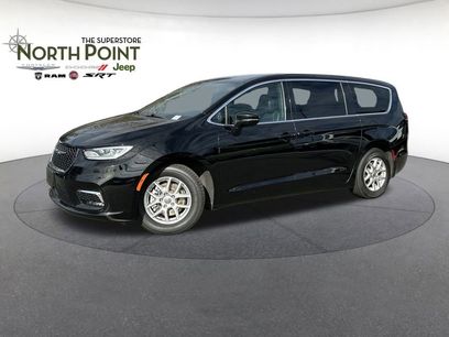 Certified 2025 Chrysler Pacifica Select