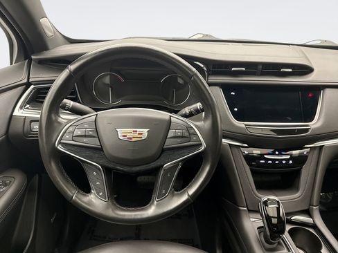 Used 2020 Cadillac XT5 Premium Luxury AWD/4WD image 12