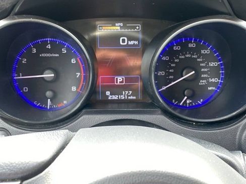 Used 2017 Subaru Outback 2.5i Limited AWD/4WD image 16