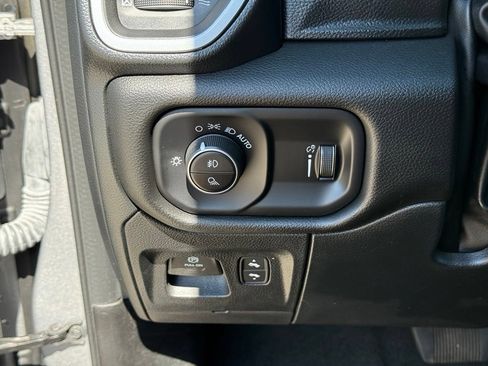 Used 2023 RAM 1500 Big Horn AWD/4WD image 19