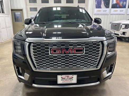 Used 2022 GMC Yukon Denali w/ Max Trailering Package image 3