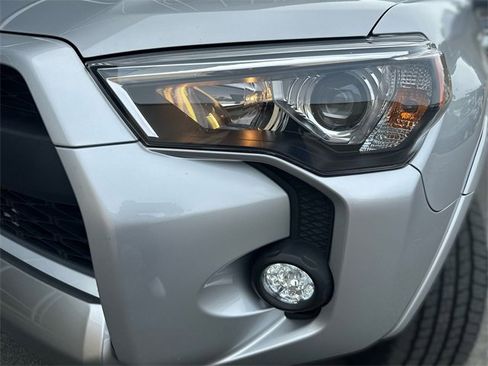 Used 2023 Toyota 4Runner TRD Off-Road Premium image 9